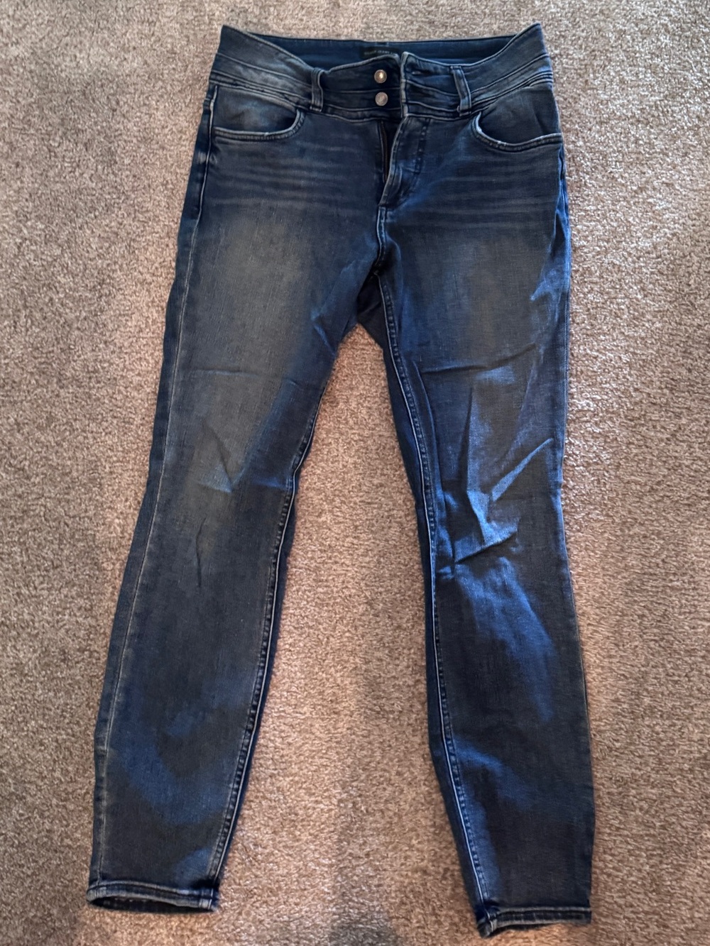 Silver Jeans High Rise Dark Wash Skinny Jeans